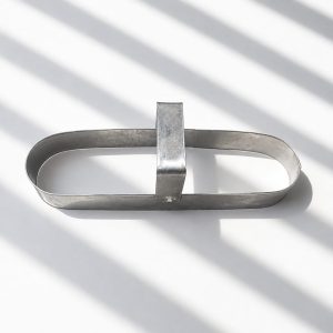Long donut cutter metal (with handle) medium