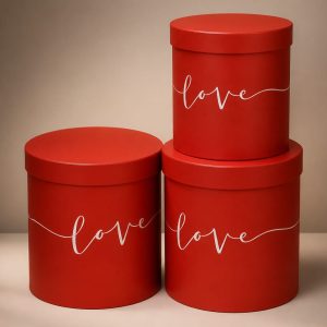 Round Gift Box With Love Print Small 16.5x16cm